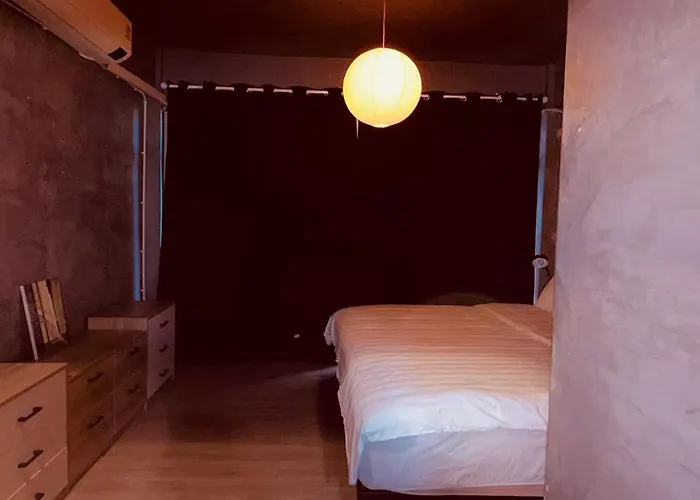 Wstar Hostel *
