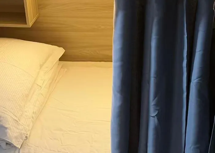 Hostel Wstar